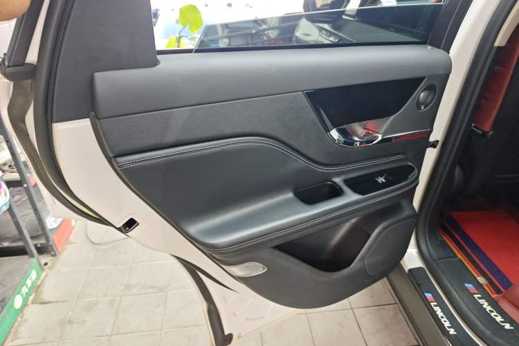 Used Lincoln Corsair 2023 2.0T Four-Wheel Drive Luxury Edition