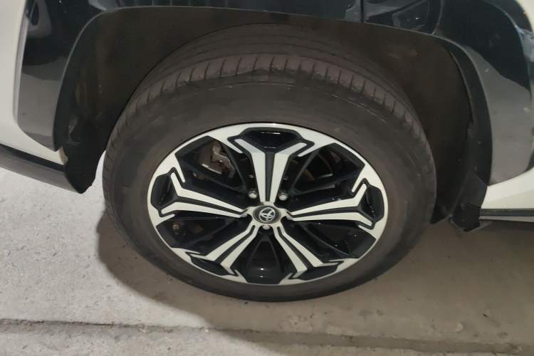 Used Toyota RAV4 Rongfang Plug-in Hybrid 2021 2.5L 4x4 Flagship Pro
