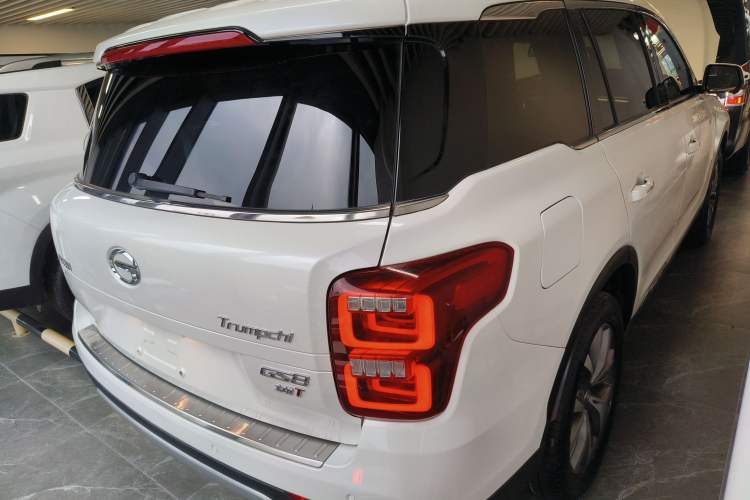 Used GAC Trumpchi GS8 2017 320T Two-Wheel Drive Luxury Smart Connectivity Version (7 Seats)
