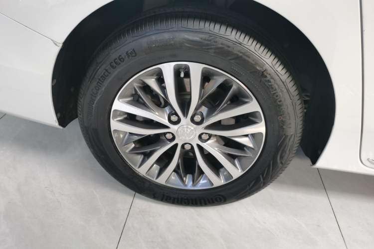 Used Buick GL8 2023 ES Lu Zun Deluxe Model
