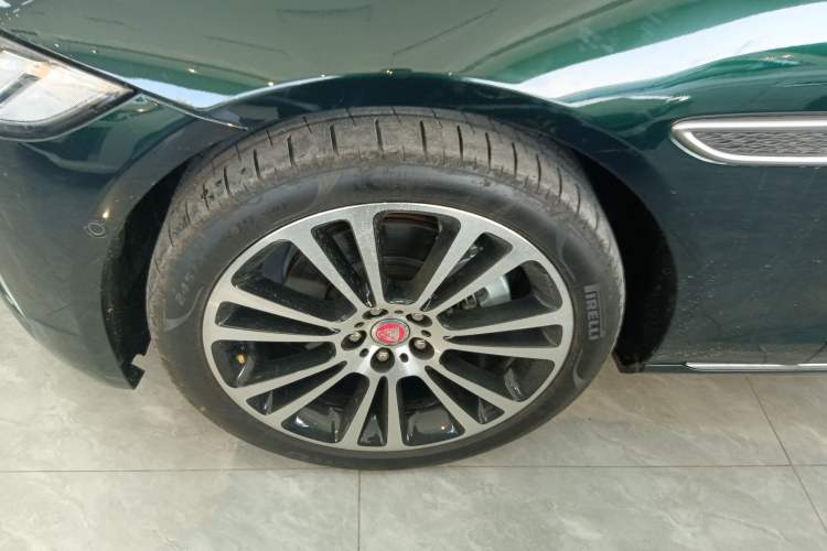 Used Jaguar XFL 2024 2.0T P250 Two-Wheel Drive Prestige Luxury Edition
