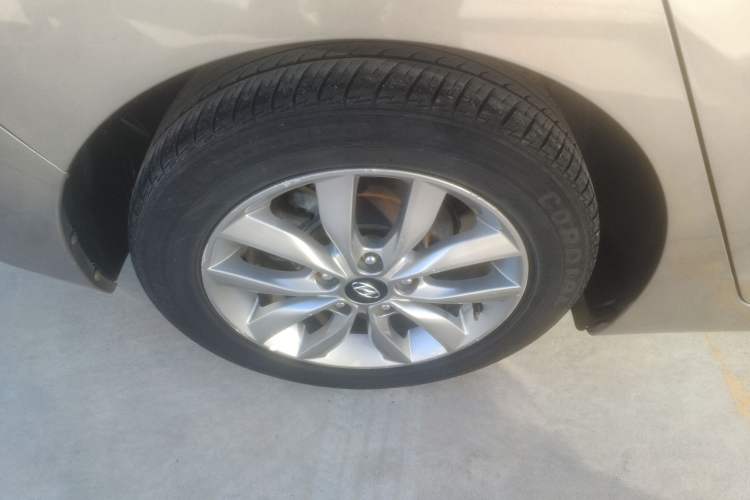 Used Hyundai Elantra 2015 1.6L Manual Fashion Edition
