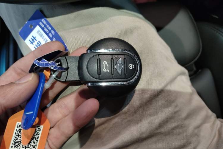 Used  MINI 2021 2.0T COOPER S Classic Edition
