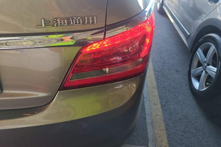 Used Buick LaCrosse 2013 2.4L SIDI Elite Comfort Version
