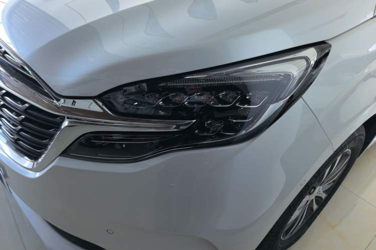 Used Buick GL8 2021 ES Land Cruiser 653T Luxury Edition
