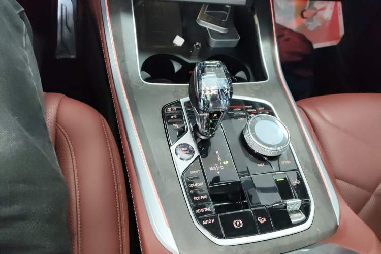 Used BMW X5 2022 xDrive 40Li Luxury Edition M Sport Package