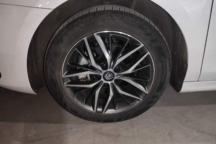 Used BYD Qin PLUS 2021 EV 400KM Luxury Model
