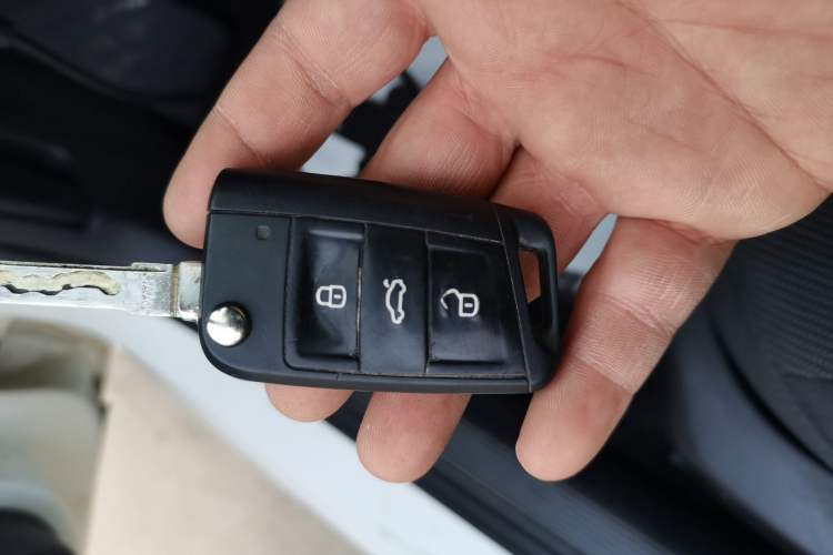 Used Volkswagen Lamando 2015 230TSI DSG Fashion Edition
