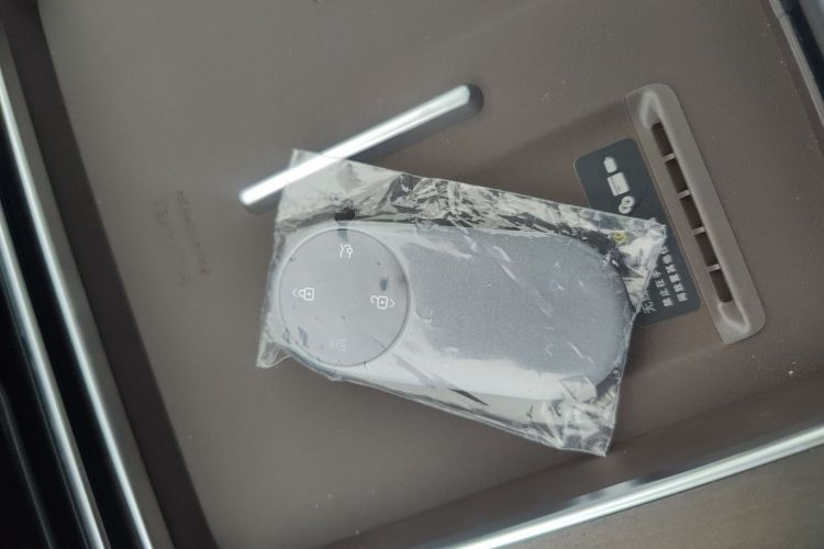 Used Hima AITO M9 2025 Extended-Range Ultra Version 52 kWh 5-Seater Edition