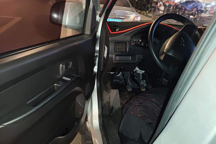 Used Wuling Rongguang 2021 1.5L Extended Standard Version with Air Conditioning – L3C