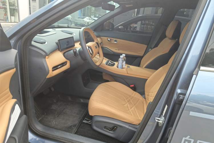 Used  Galaxy Xingjian 7 EM-i 2025 120km Flagship Edition
