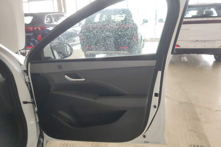 Used BYD Qin PLUS 2025 DM-i Smart Drive 55KM Leading Model
