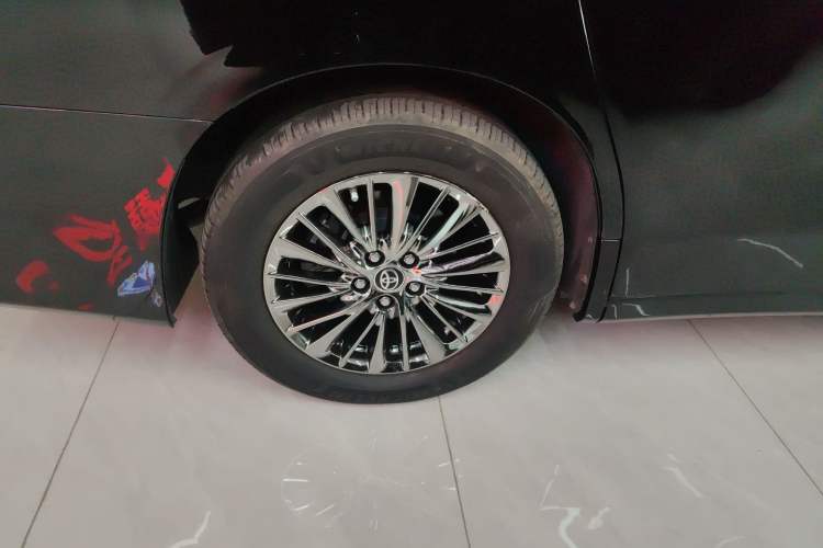 Used Toyota Alphard 2020 Dual-Engine 2.5L Prestige Edition
