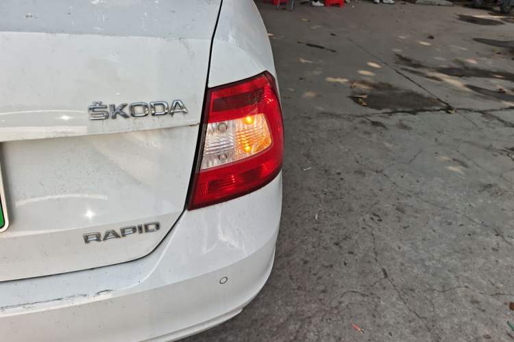 TDK.VehicleDetails.img