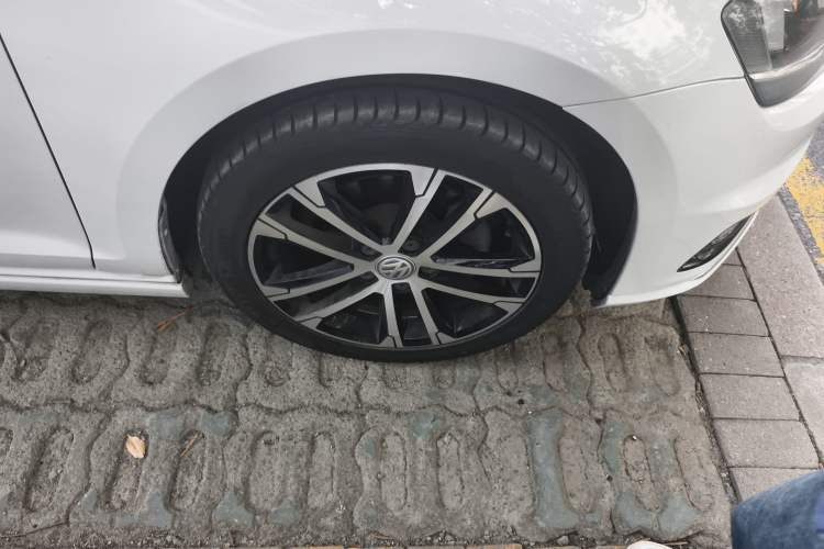 Used Volkswagen Golf 2016 1.4TSI Automatic R-Line
