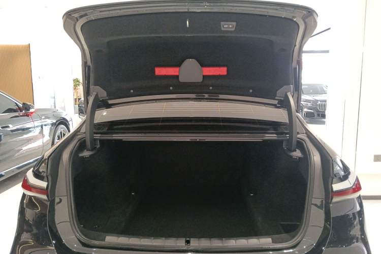 Used BMW 7 Series 2023 735Li M Sport Package