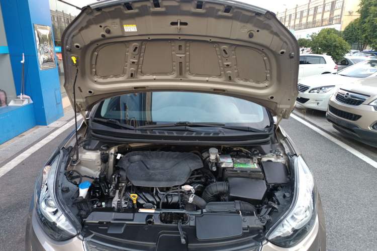 Used Hyundai Elantra 2016 1.6L Automatic Smart Version