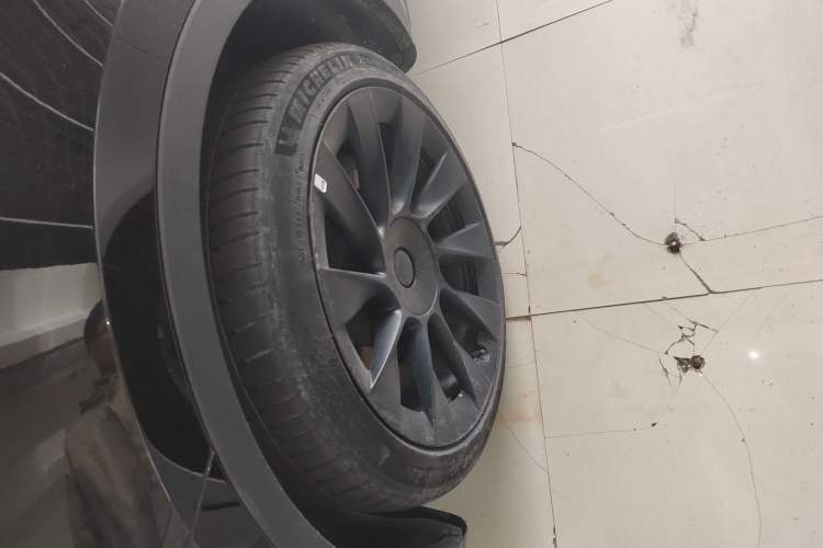 Used Tesla Model Y 2022 Rear-Wheel-Drive Version
