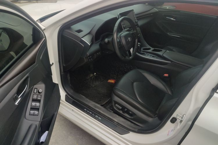 Used Toyota Avalon 2019 2.0L XLE Prestige Version China VI Standard