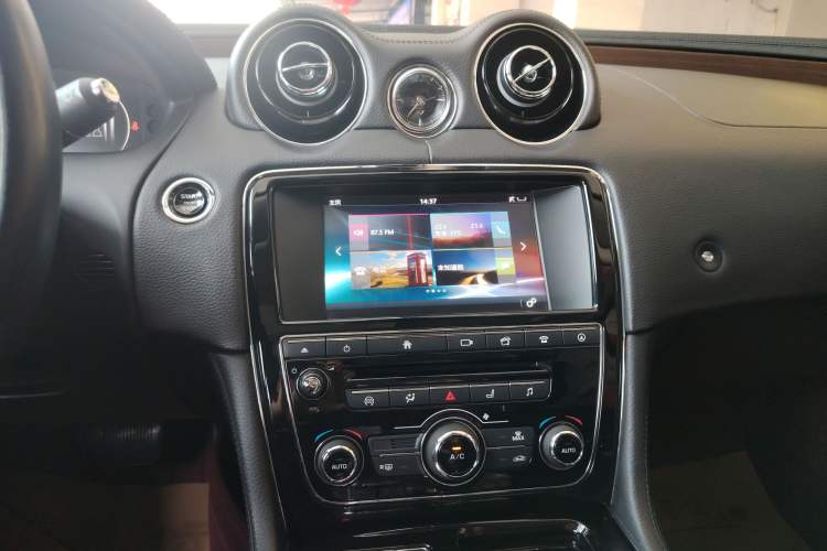 Used Jaguar XJ 2016 XJL 3.0 SC Two-Wheel-Drive Elegant Business Edition