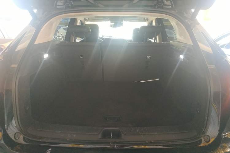 Used Buick Envision 2022 Facelift Encore S 652T Two-Wheel-Drive Luxury Model
