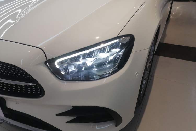 Used Mercedes-Benz E-Class 2021 Facelift E 260 Coupe
