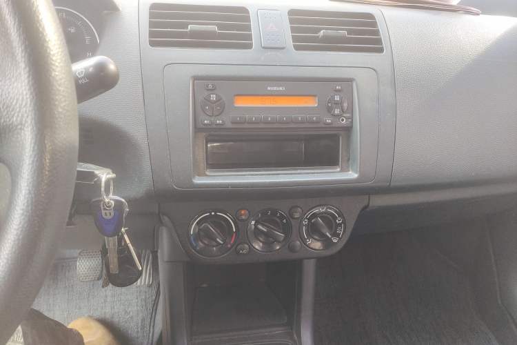 Used Suzuki Swift 2013 1.3L Manual Value Edition