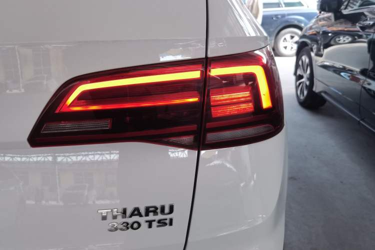 Used Volkswagen Tharu 2019 330TSI Four-Wheel Drive Luxury Edition China VI Standard
