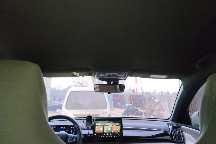 Used BYD Song Pro New Energy 2023 Champion Edition DM-i 71KM Navigation Model
