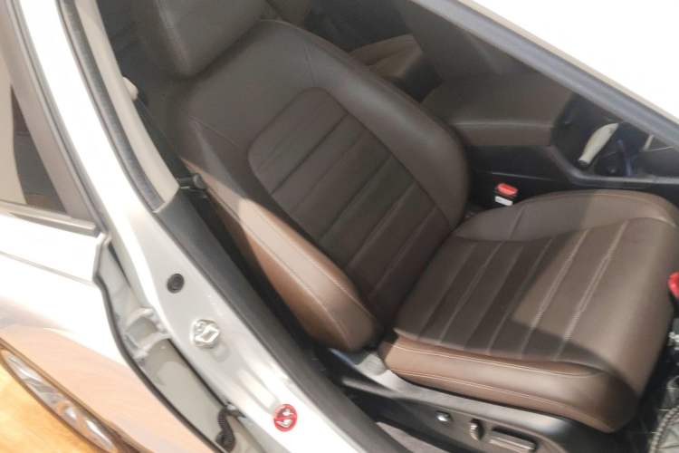 Used Honda CR-V 2023 240TURBO Two-Wheel Drive Deluxe Edition 7 Seats
