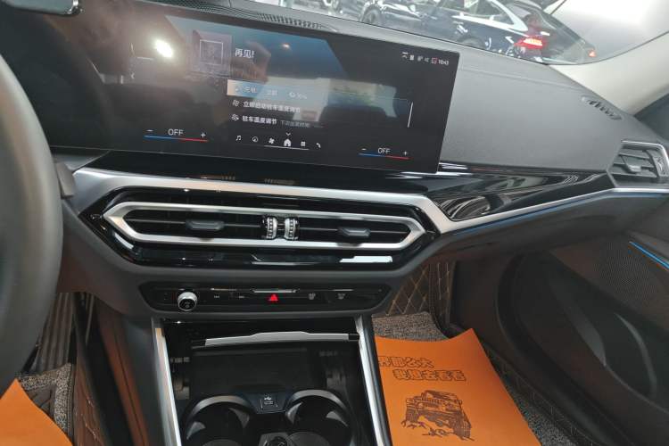 Used BMW i3 2024 eDrive 35 L
