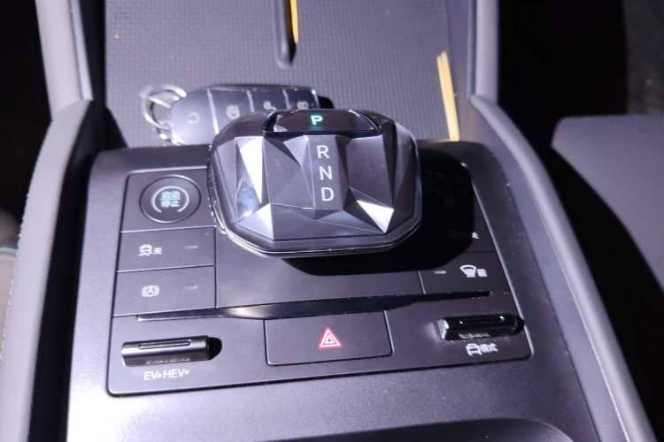 Used BYD Qin L 2024 DM-i 120KM Leading Model
