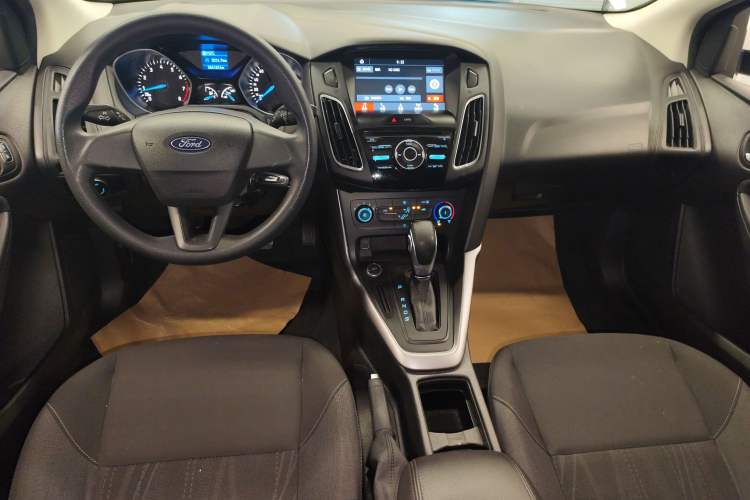 Used Ford Focus 2018 Hatchback Classic 1.6L Automatic Comfort Plus SmartDrive Edition
