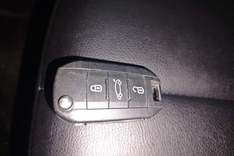 Used Peugeot 408 2015 1.2T Automatic Luxury Edition
