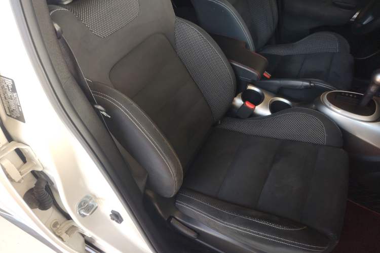 Used Infiniti ESQ 2014 1.6L Spontaneous Edition
