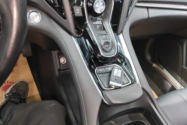 Used Acura RDX 2019 2.0T Smart Enjoyment Version SH-AWD China VI
