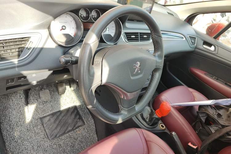 Used Peugeot 308 2014 Enjoy Edition Classic 1.6L Manual YouShang Model