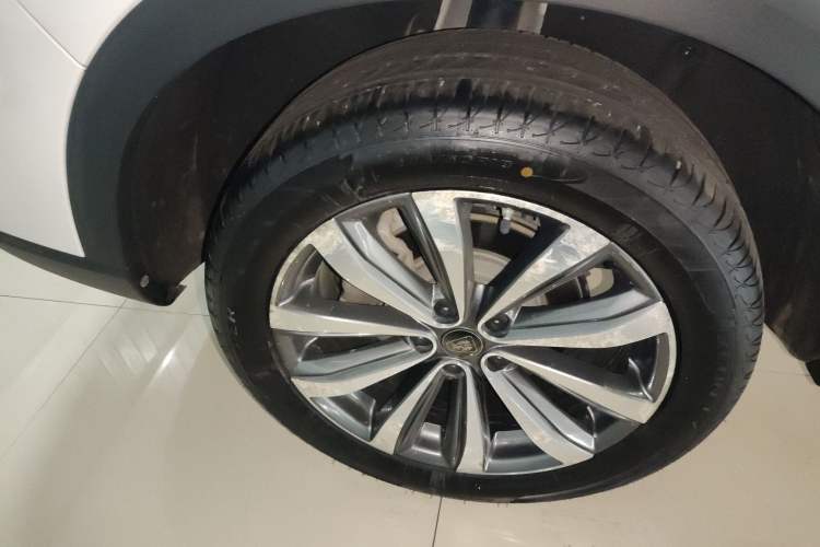 Used Roewe RX5 MAX 2019 300TGI Automatic Smart Cabin Luxury Edition
