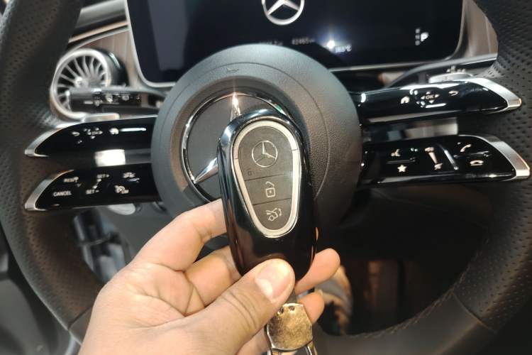 Used Mercedes-Benz EQE SUV 2023 350 4MATIC Pioneer Edition
