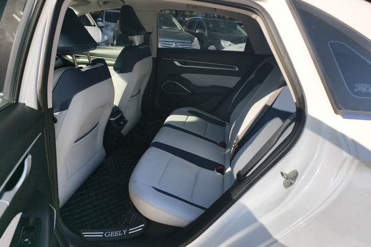 Used Geely Auto Emgrand 2022 4th Generation 1.5L CVT Flagship Model
