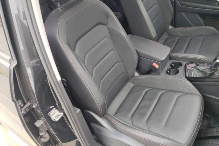 Used Volkswagen Tayron 2020 330TSI Two-Wheel Drive Luxury Smart Connectivity Version