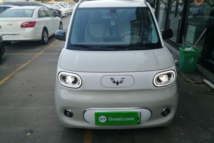 Used Wuling Hongguang MINIEV 2024 3rd Generation 215km Advanced Version
