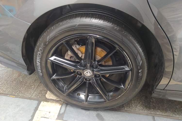 Used Changan UNI-V 2022 1.5T Prestige Version
