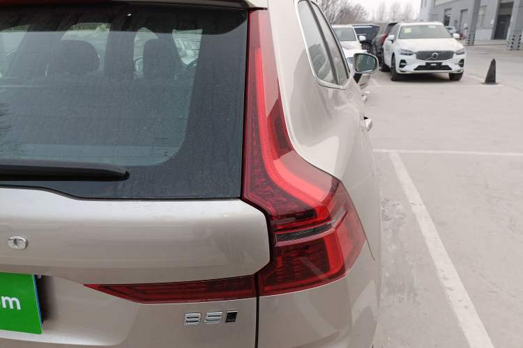 Used Volvo XC60 2026 B5 4x4 Smart Luxury Edition