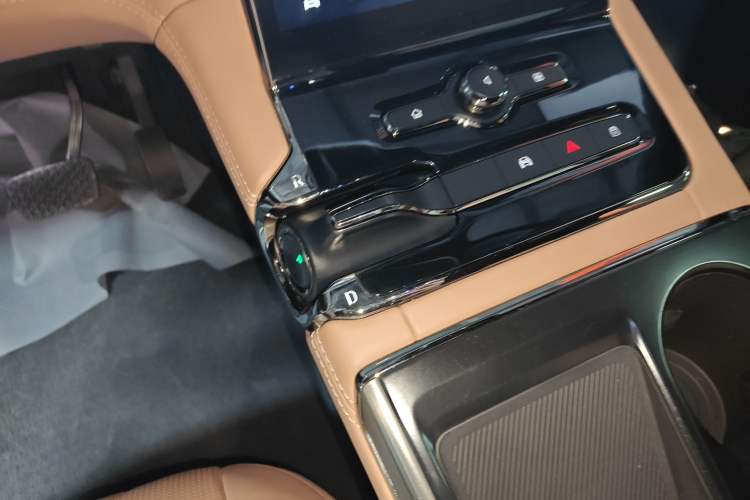 Used Nio ES8 2020 415 km Signature Edition 6-Seater Version
