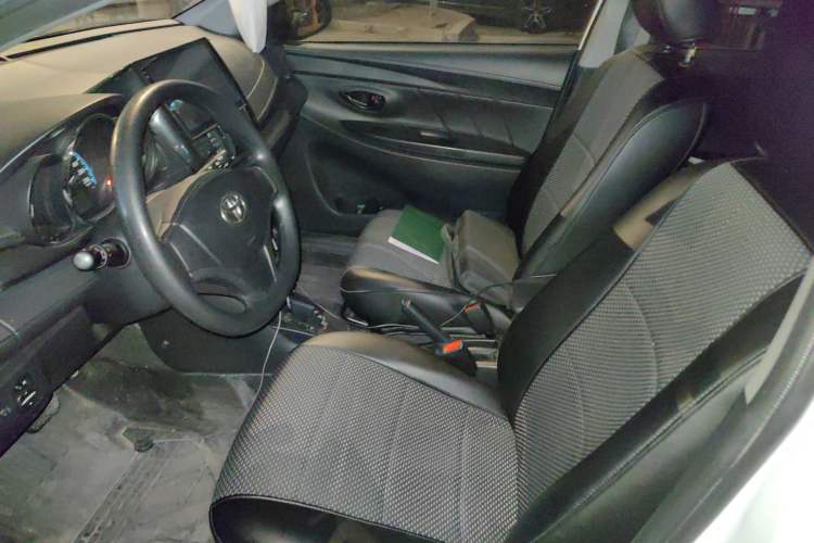 Used Toyota YARiS L 2016 Revised 1.5E CVT Charming Edition