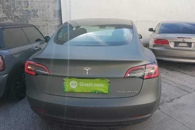 Used Tesla Model 3 2019 Long-Range All-Wheel-Drive Version
