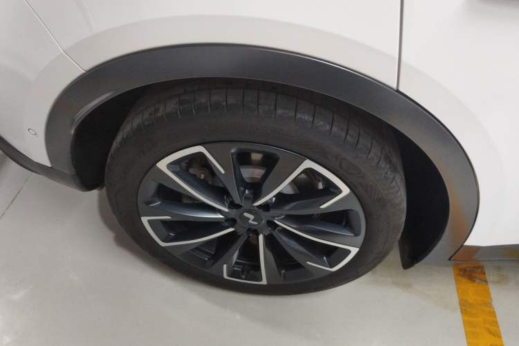 Used ONVO L60 2024 85 kWh Rear-Drive Version