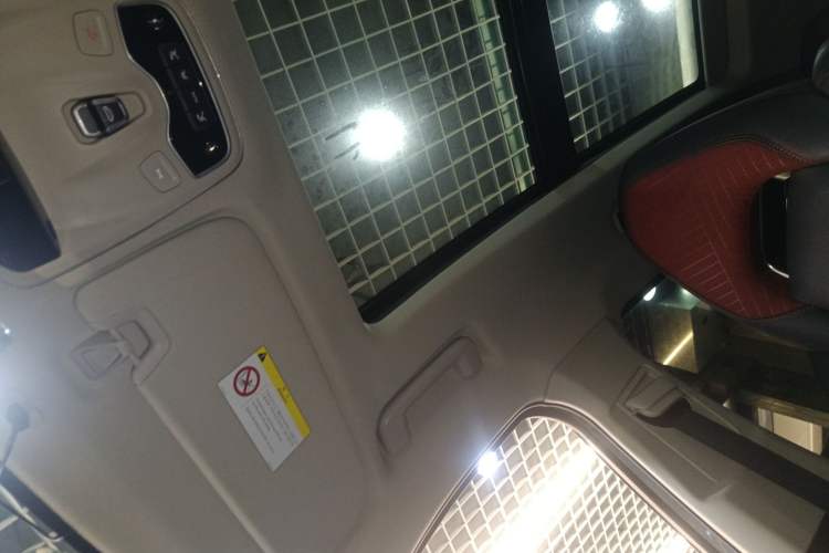 Used Lynk & Co 01 2019 2.0T Two-Wheel Drive Zhaopu Version China VI Standard