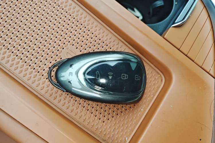 Used Wey Lanshan 2025 Four-Wheel Drive Max
